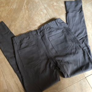 Grey jeggings